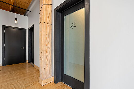 mens room