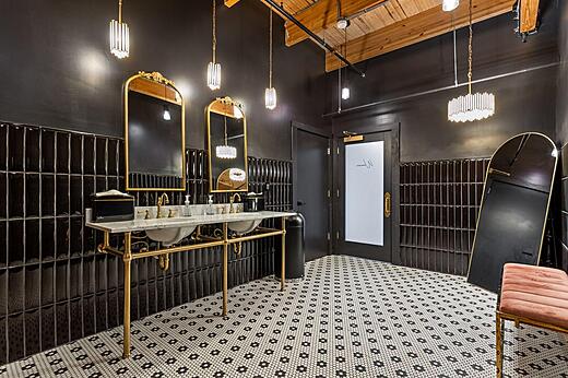 womens room
